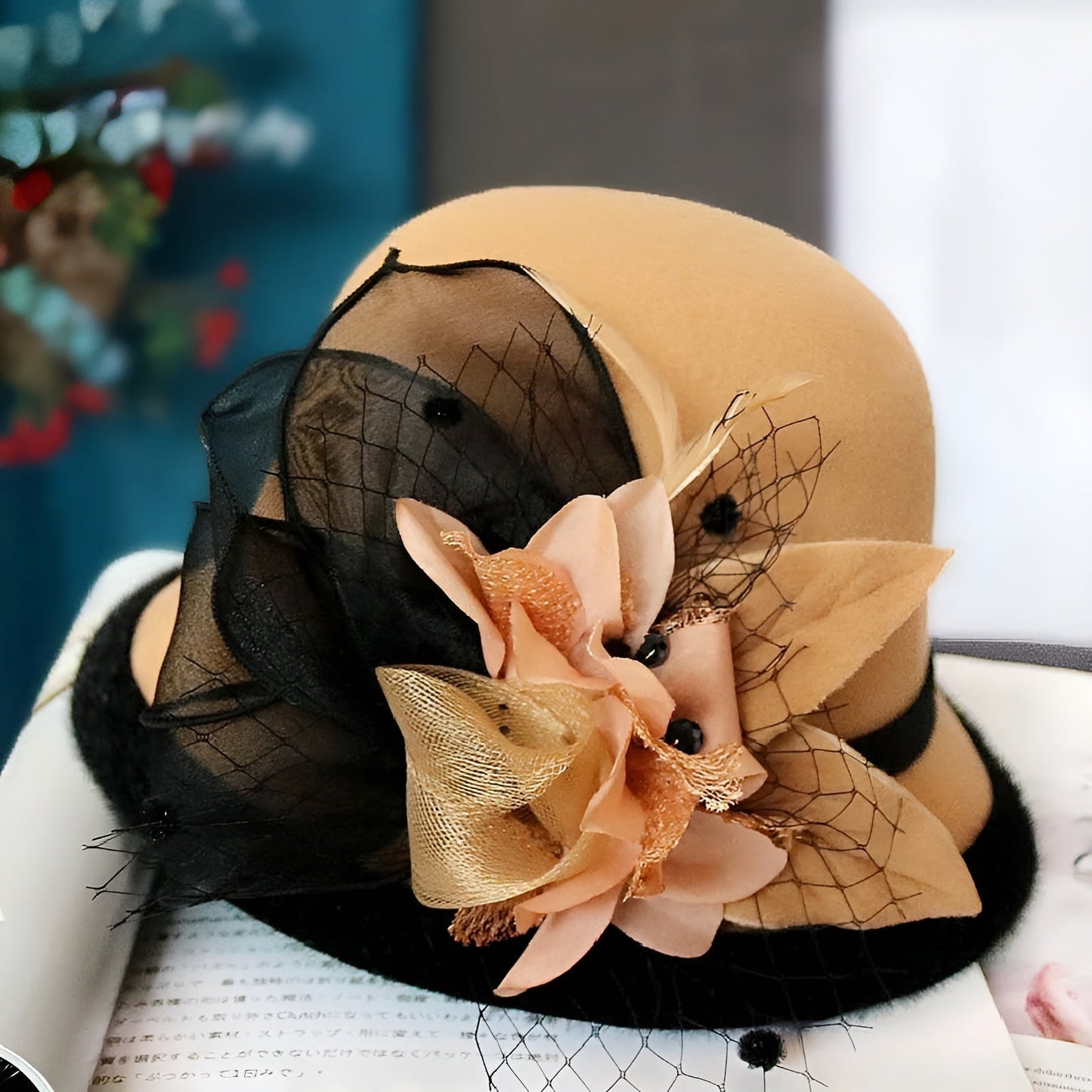 Chapeau Melon Cloche Femme à Fleur