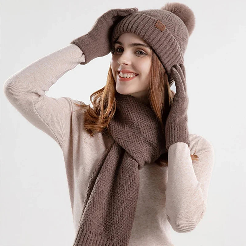 Ensemble Femme Bonnet, Écharpe et Gants en tricot