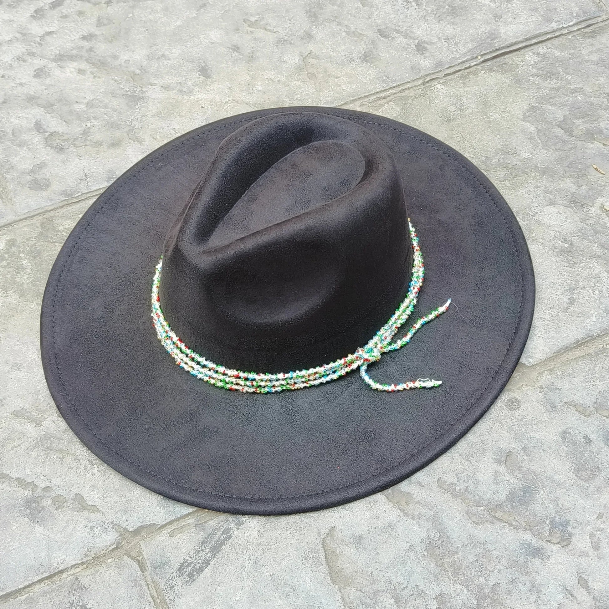 Chapeau Fedora – Texture Suédée avec Cordon Perlé