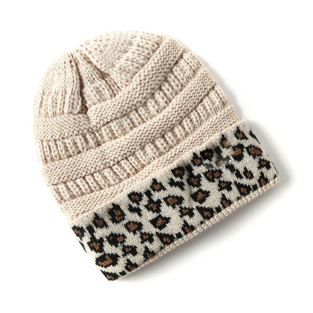 Bonnet Femme Hiver avec Revers Léopard – FelineFold