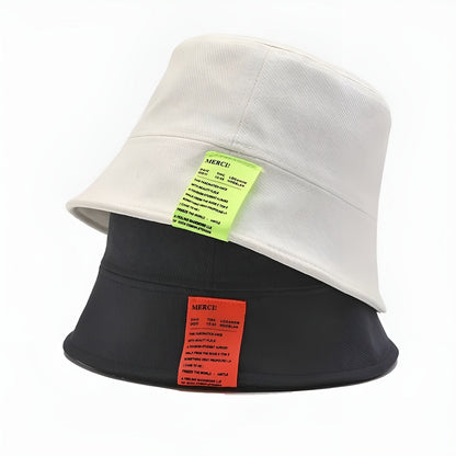 Bob Uni Streetwear – Minimalisme Avec Détail Contrasté